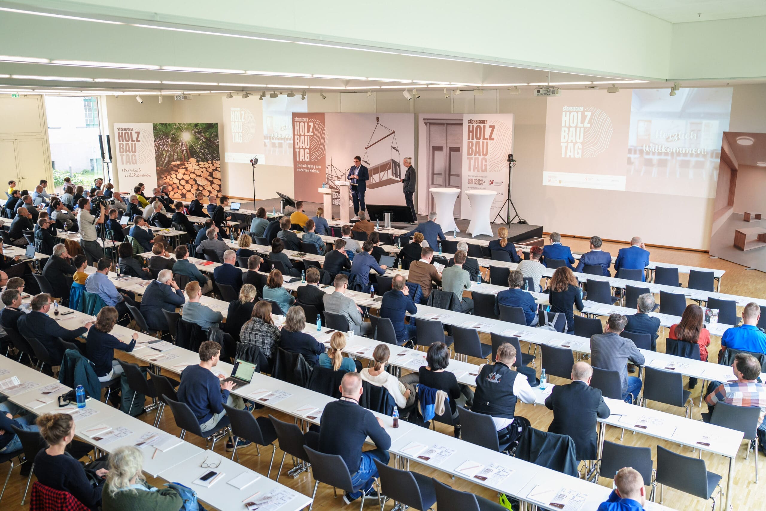 News 2 Holzbau Kompetenz Sachsen GmbH – 20240418 Holzbautag2 MS scaled